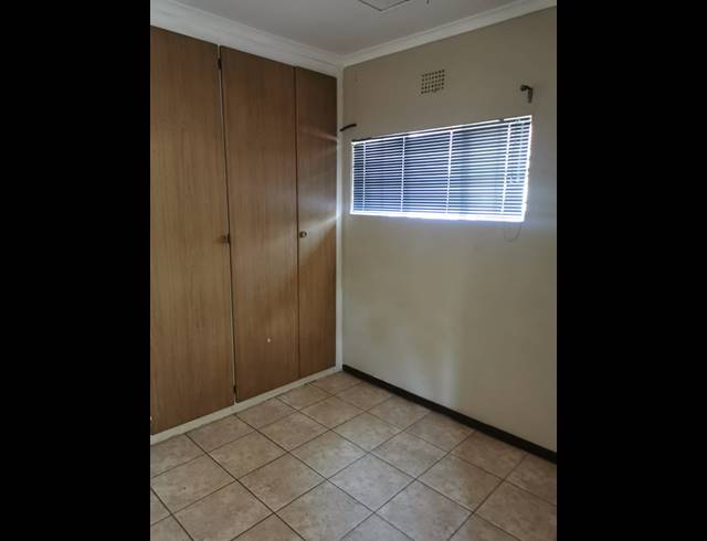 1 BEDROOM FLAT TO LET IN VAALPARK